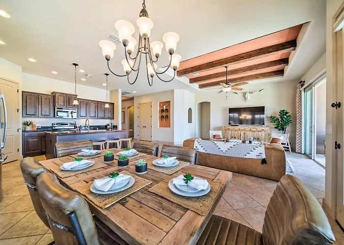 Resort-style Pool & Spa: Upscale Goodyear