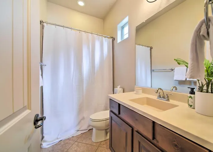 Resort-style Pool & Spa: Upscale Goodyear *